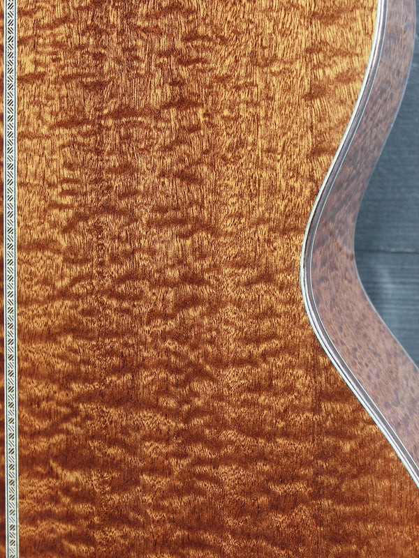 Eastman L-OMCE-QS Luthier Series Quilted Sapele / European Spruce w/ Cutaway+Electronics