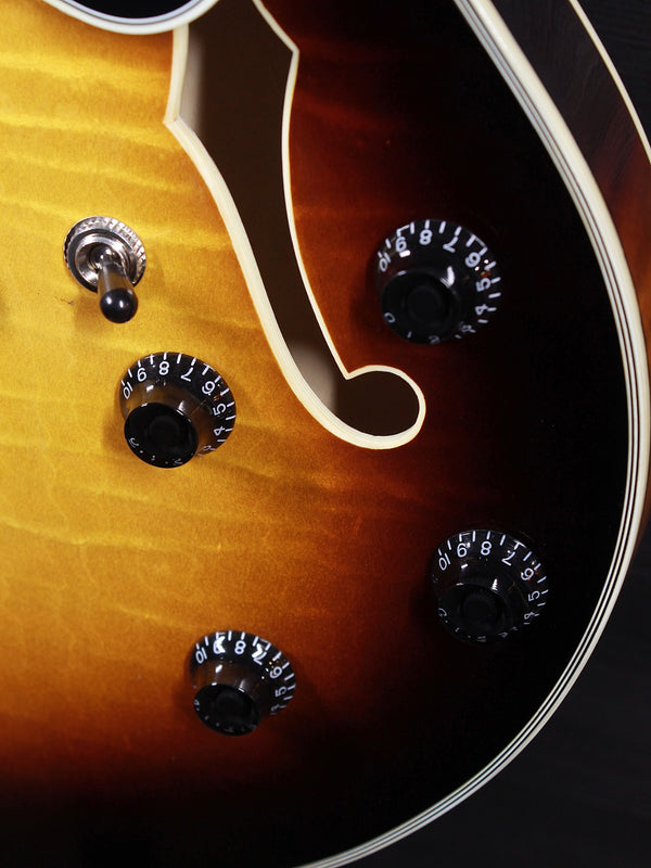 Eastman T59/v-SB Antique Varnish Sunburst Semi-Hollowbody Guitar