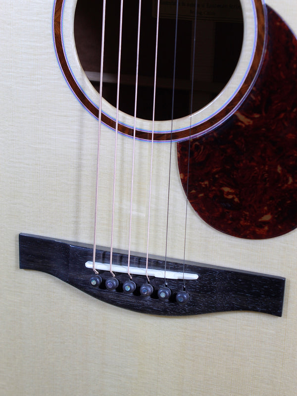 Eastman Luthier Series L-00SS-QS Solid Quilted Sapele / Euro Spruce Acoustic Guitar