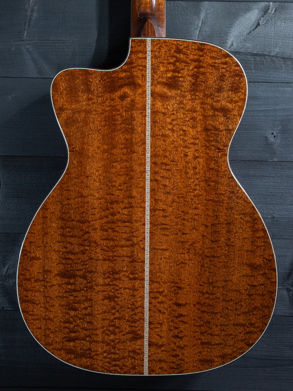 Eastman L-OMCE-QS Luthier Series Quilted Sapele / European Spruce w/ Cutaway+Electronics