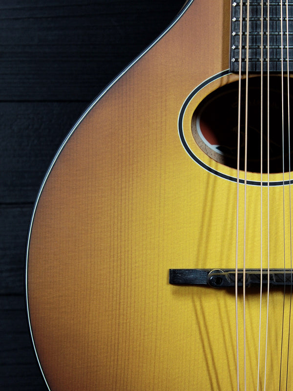 Eastman PCH-M104-GB A-Style Flattop Oval Hole Mandolin - Goldburst