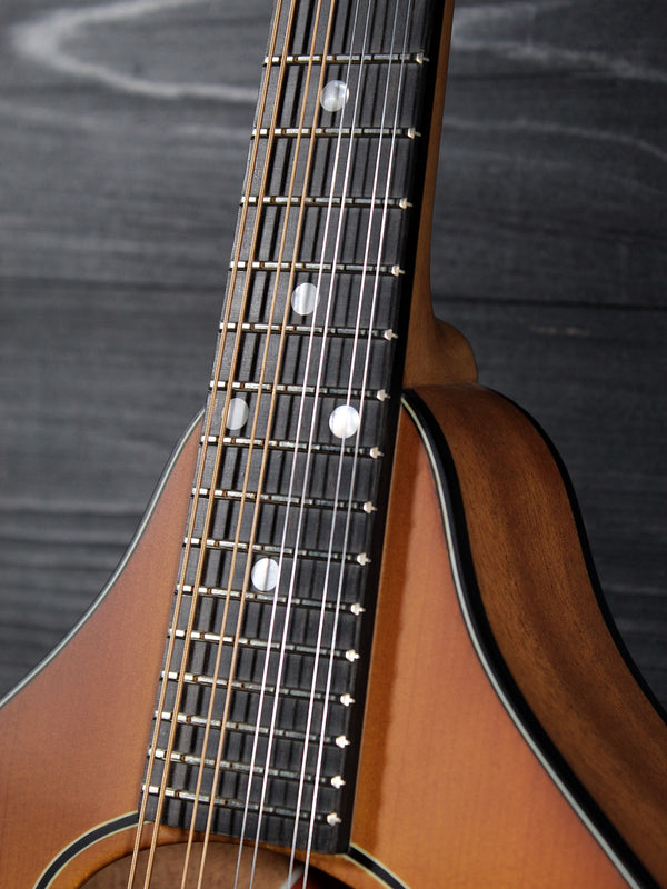 Eastman PCH-M104-GB A-Style Flattop Oval Hole Mandolin - Goldburst