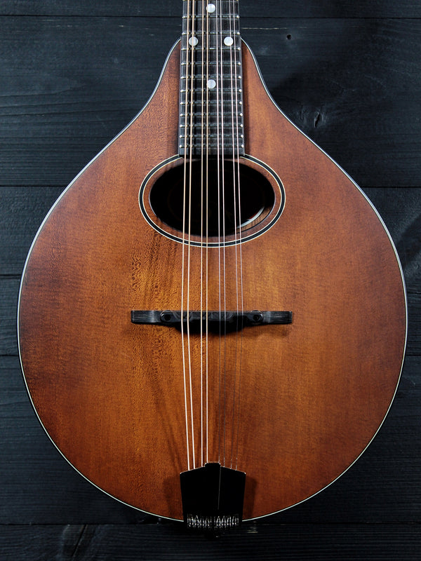 Eastman PCH-M104 Classic A-Style Flattop Oval Hole Mandolin