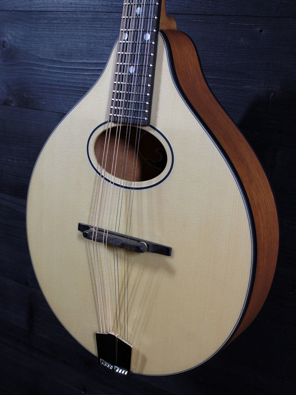 Eastman PCH-M104 Nat A-Style Flattop Oval Hole Mandolin - Natural
