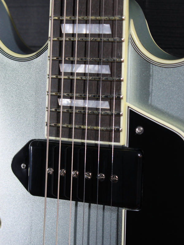 Eastman T64 Trapeze Iced Blue Metallic Hollowbody Electric Guitar