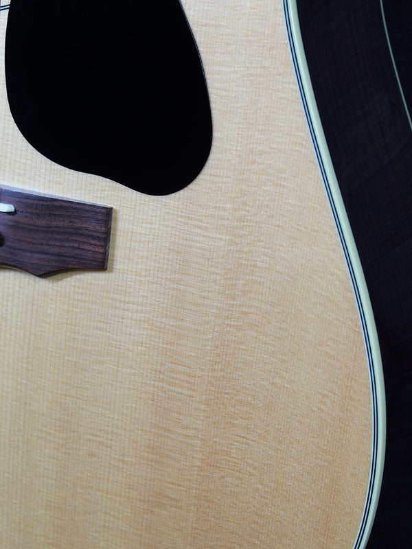 Pre-Owned Guild D-150ce Solid Rosewood Dreadnought Acoustic-Electric Guitar