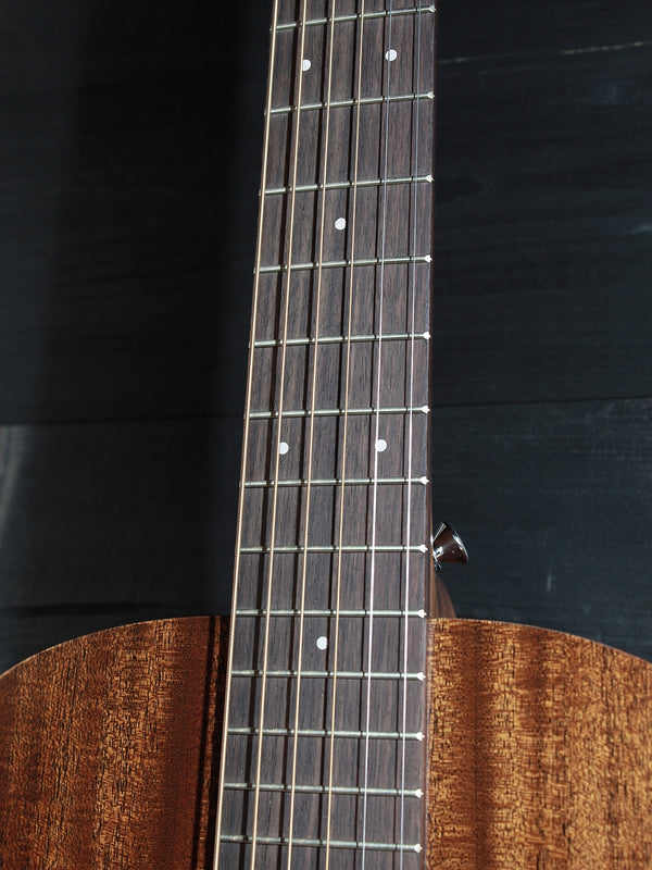 Fretboard on Martin 0-10E Retro inspired by Jason Isbell’s 1940 Martin 0-17