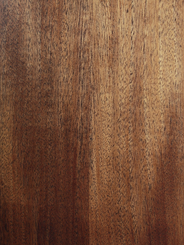 Close up mahogany back on Martin 0-10E Retro inspired by Jason Isbell’s 1940 Martin 0-17
