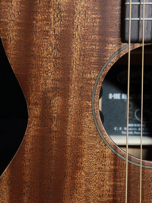 Soundhole and single Ring rosette on a  Martin 0-10E Retro Jason Isbell Signature acoustic guitar