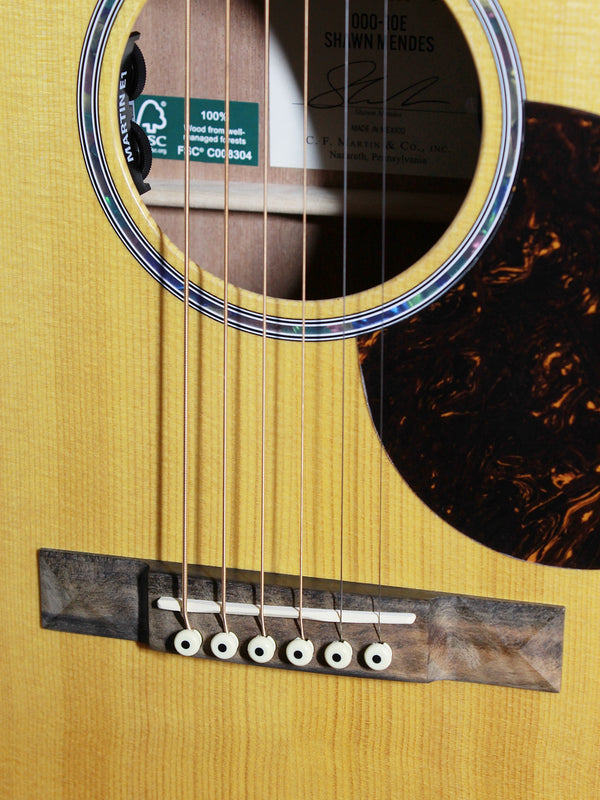 Martin 000-10E Shawn Mendes Acoustic-Electric Guitar FSC Certified Tonewoods