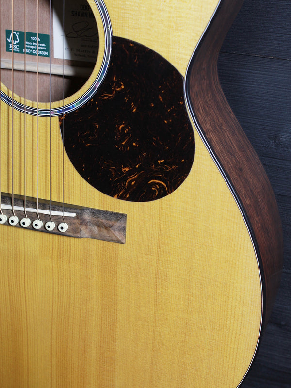 Martin 000-10E Shawn Mendes Acoustic-Electric Guitar FSC Certified Tonewoods