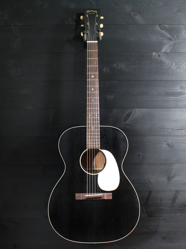 Martin 000-17E Blacksmoke w/ Fishman Electronics Acoustic Guitar