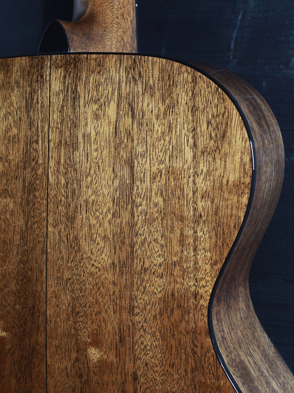     Martin 000-18 premium acoustic guitar at Tobias Music Back upper bout
