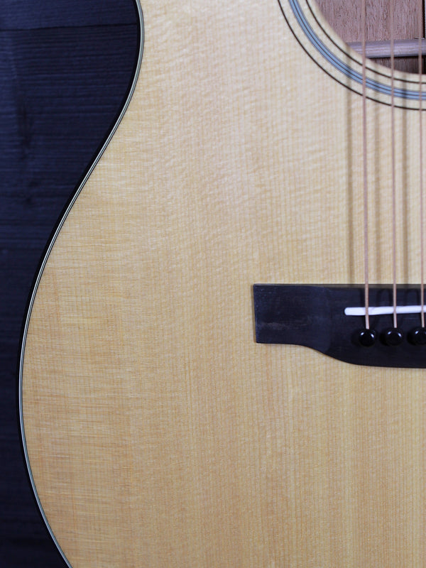 Lower bout spruce top 000-18