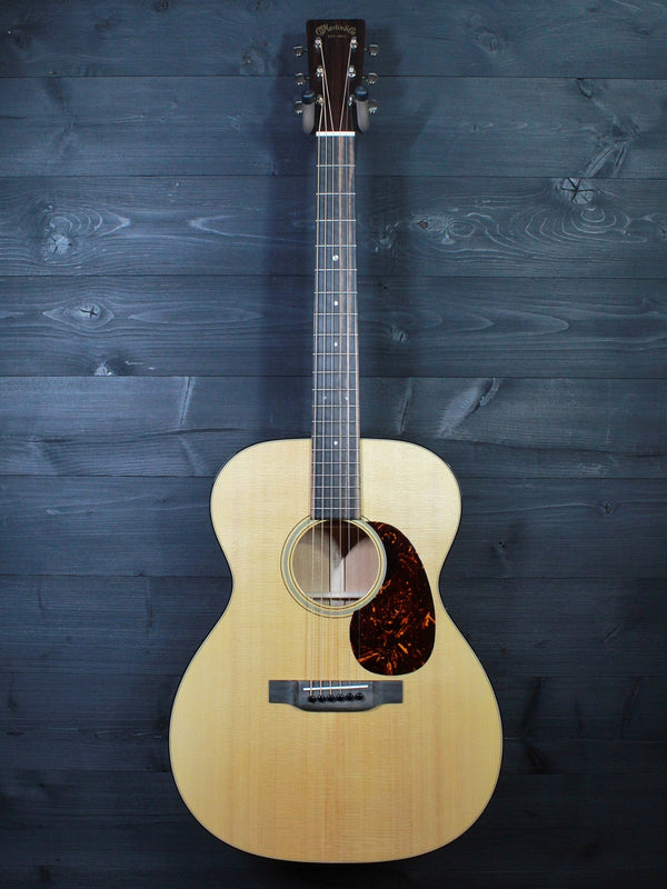 Martin 000-18 Standard Series Mahogany / Spruce Acoustic Guitar