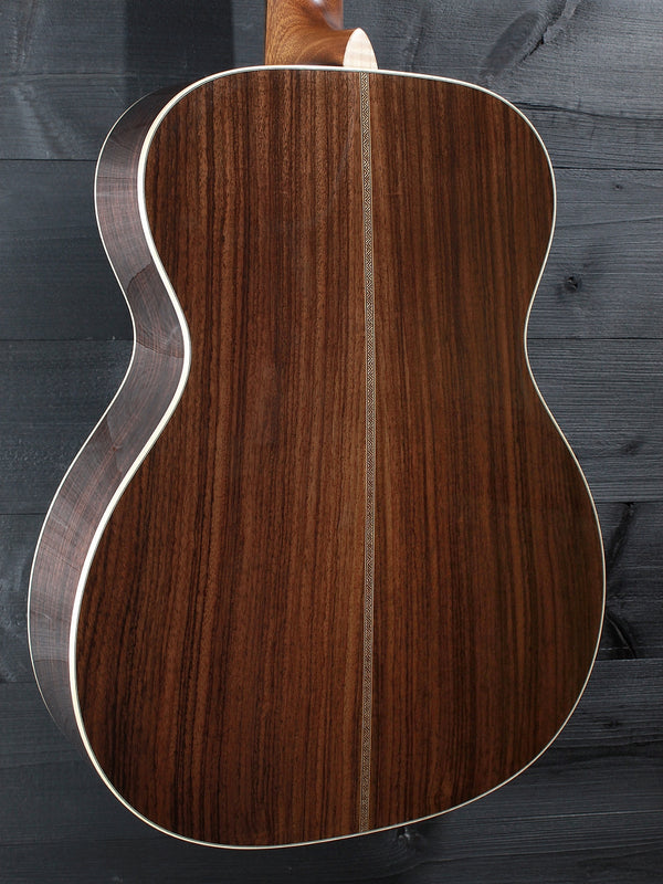 Martin 000-28 Modern Deluxe back with East Indian Rosewood glamour shot