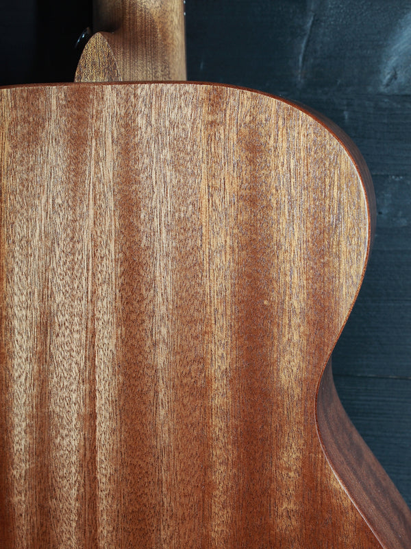 Martin 000 Jr E Sapele Junior Series Solid Wood Acoustic-Electric Guitar