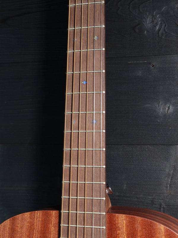 Neck and fretboard detail of the Martin 000-Jr acoustic guitar