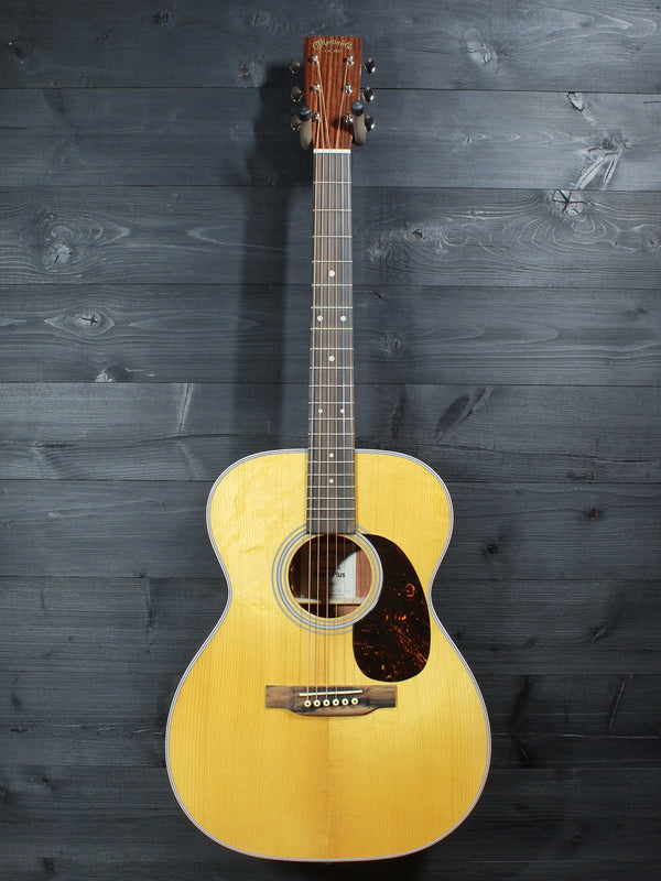 Full front view of Martin 000E Retro Plus Granadillo
