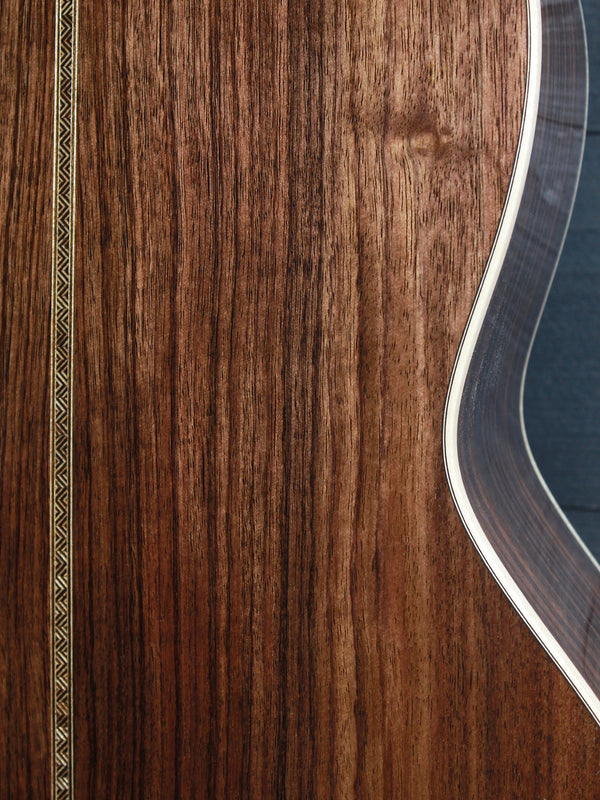 Martin 0012-28 Modern Deluxe 00 12-fret acoustic guitar rosewood detail