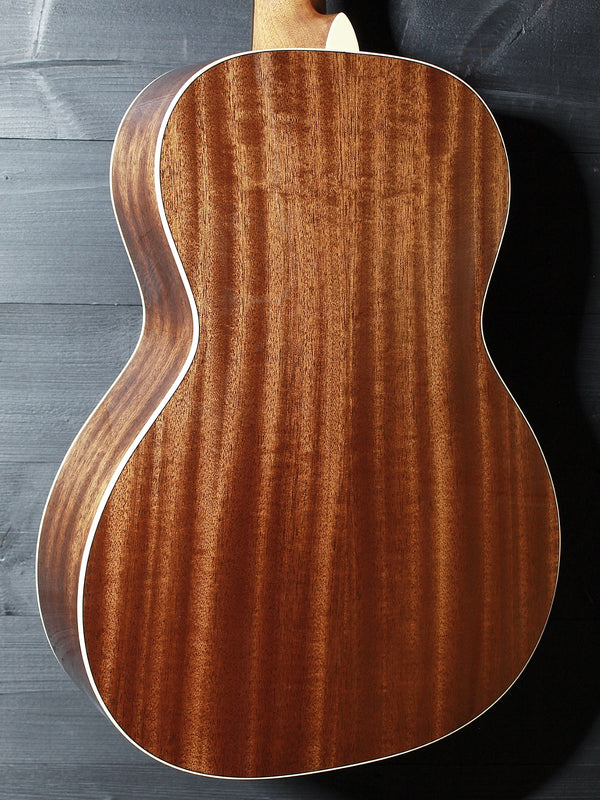 Martin CEO-7 Acoustic Guitar | Adirondack Spruce & Mahogany 00 Slope Shoulder