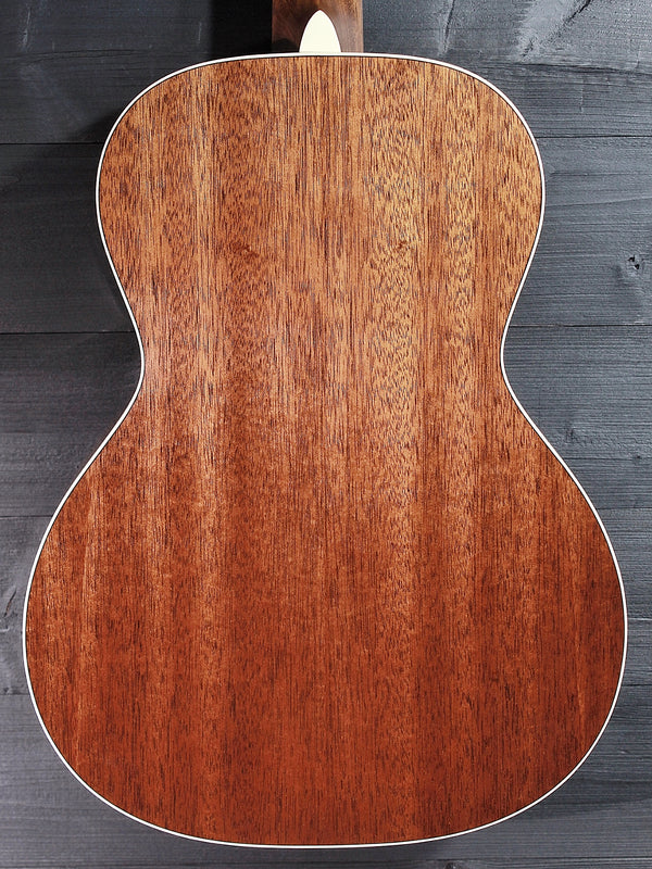 Martin CEO-7 Mahogany / Adirondack 00 Acoustic Guitar