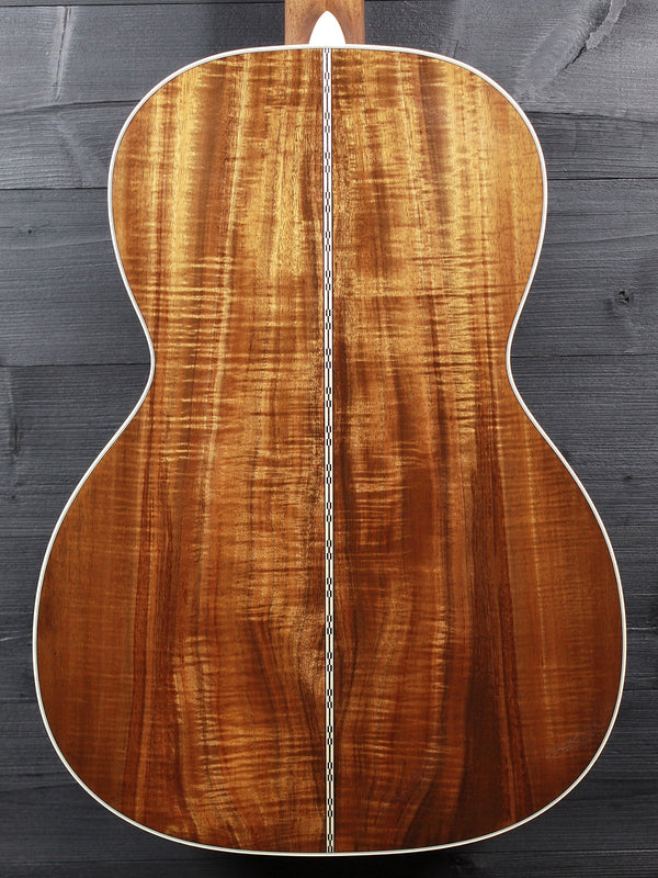 Martin Custom Shop 000 12-Fret with Exceptional Hawaiian Koa and European Swiss Spruce