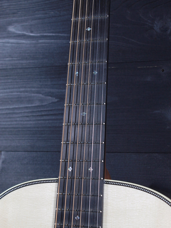 Ebony fingerboard with Diamonds and Squares long pattern inlays