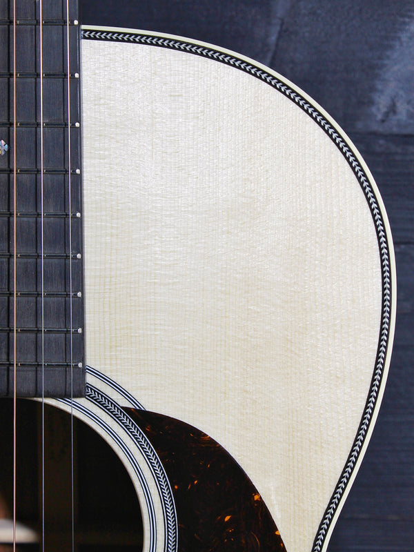 Certified European High Altitude Swiss Spruce top on Martin Custom Shop 000