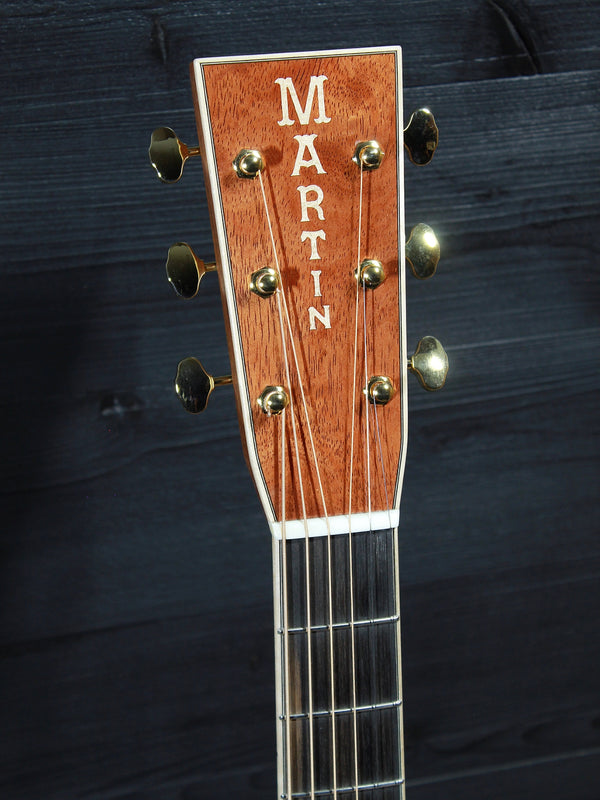 Martin Custom OM Quilted Bubinga headplate and Maple Martin logo