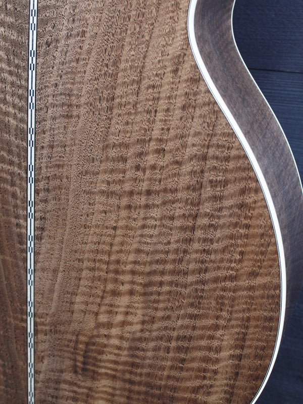 Martin Custom Shop 0-12 Fret • Premium Bastogne Walnut Acoustic Guitar