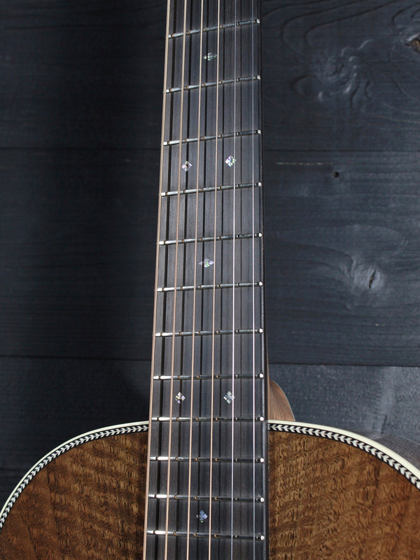 Martin Custom Shop 0-12 Fret • Premium Bastogne Walnut Acoustic Guitar