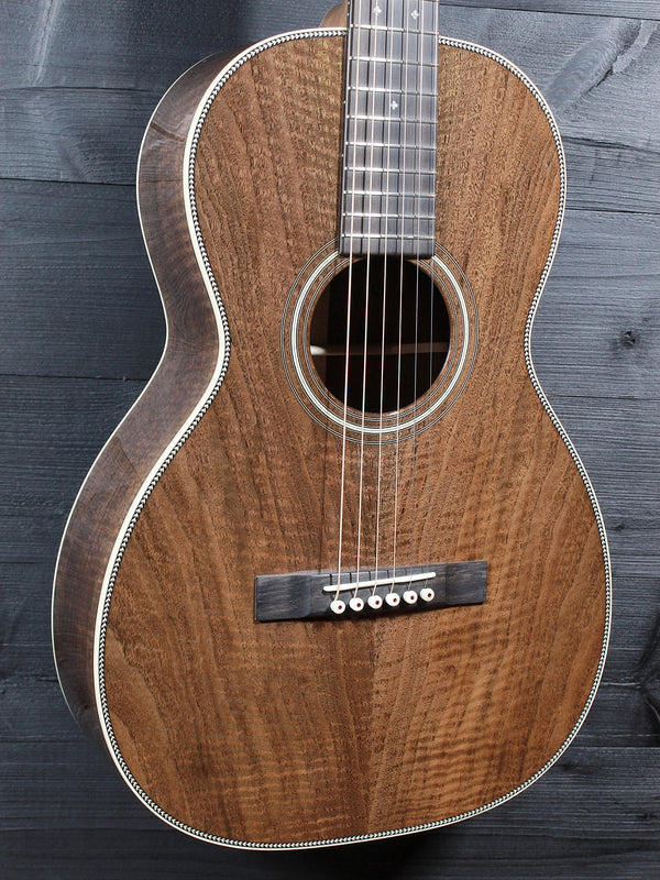 Martin Custom Shop 0-12 Fret • Premium Bastogne Walnut Acoustic Guitar