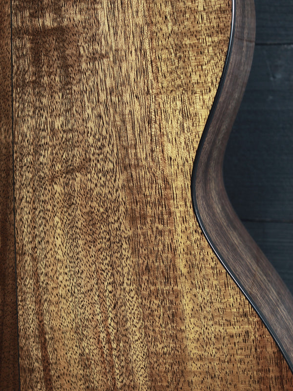 Martin Custom Shop 0-18K2 CFM IV all Hawaiian koa 12-fret acoustic guitar Close up back