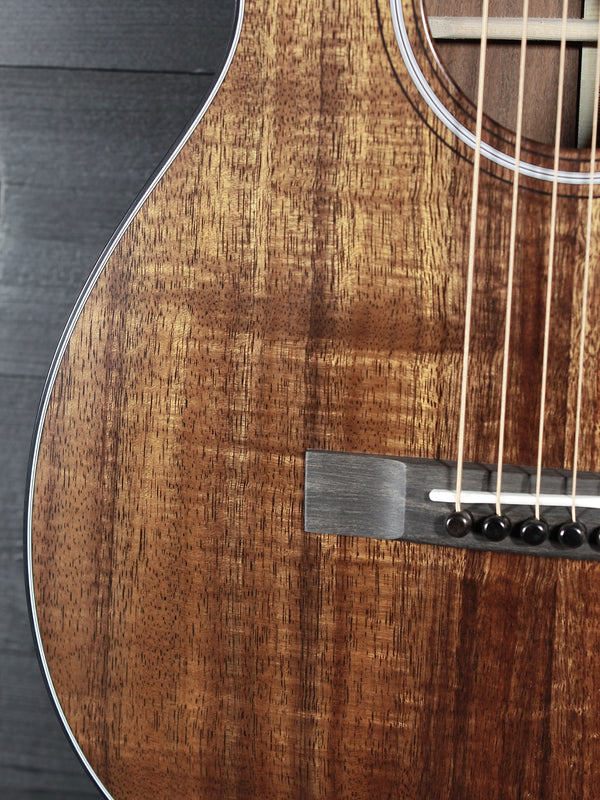 Martin Custom Shop 0-18K2 CFM IV all Hawaiian koa 12-fret acoustic guitar close  up front