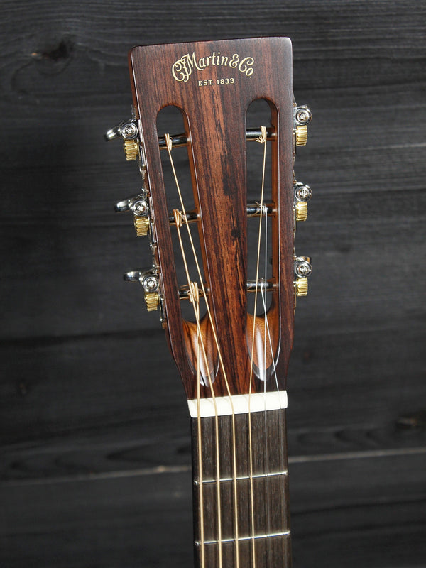 Martin Custom Shop headstock with Grover nickel tuning machines.