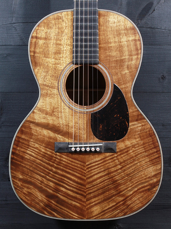 Martin Custom Shop 000-28K 1921 — All-Solid Hawaiian Koa Custom Shop Editions