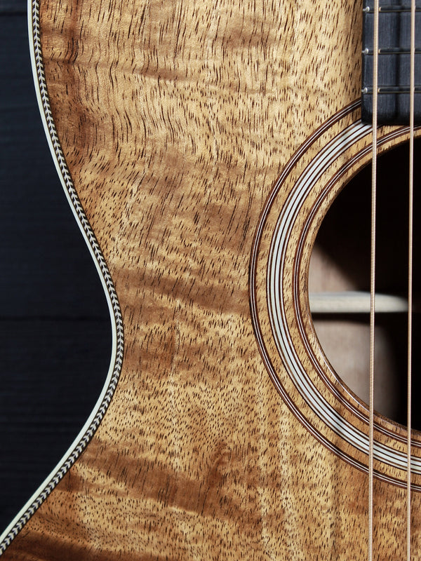 Martin Custom Shop 000-28K 1921 — All-Solid Hawaiian Koa Custom Shop Editions