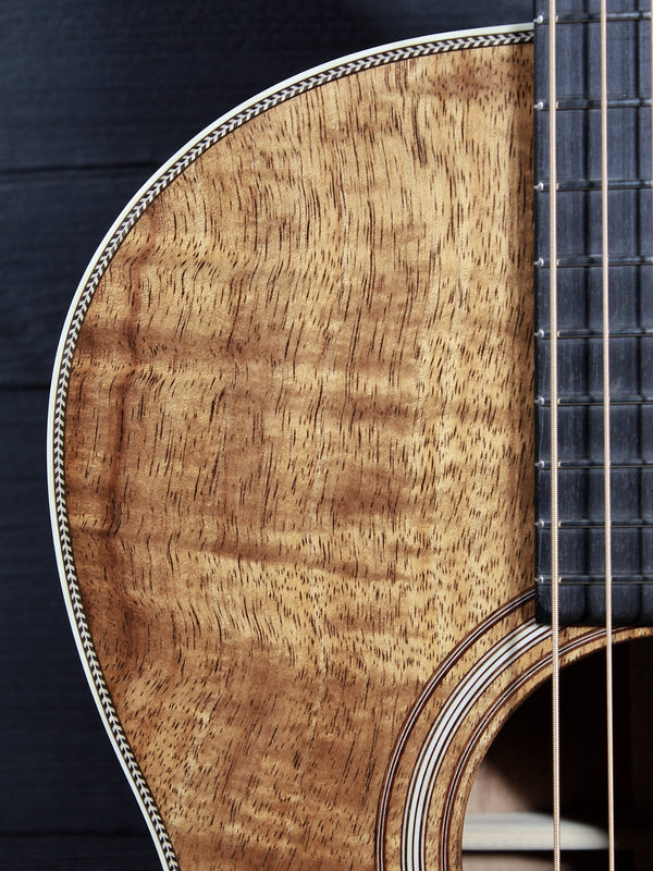 Martin Custom Shop 000-28K 1921 — All-Solid Hawaiian Koa Custom Shop Editions