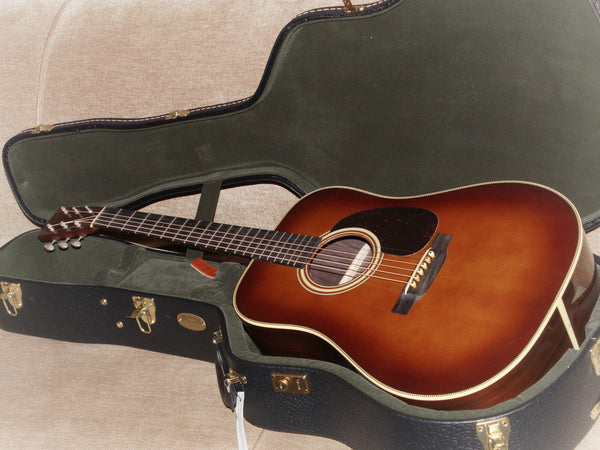 Martin Custom Shop D28 Authentic 1937 Stage 1 Ambertone - Martin Custom Shop Expert Dealer