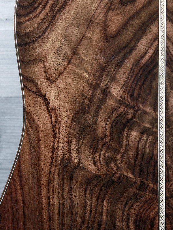 Martin Custom Shop Expert HD28 Style Wild Grain Rosewood Dreadnought Acoustic Guitar