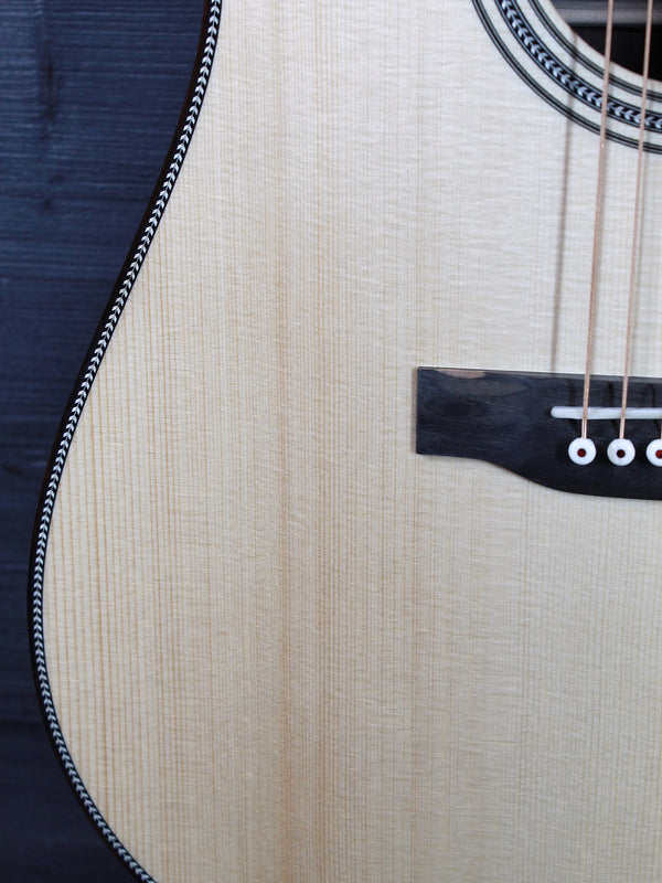 Martin Custom Shop Expert HD28 Style Wild Grain Rosewood Dreadnought Acoustic Guitar