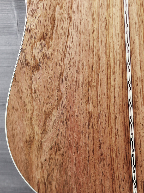 Martin Custom Shop Dreadnought with Adirondack Spruce top and Guatemalan Rosewood back wood texture