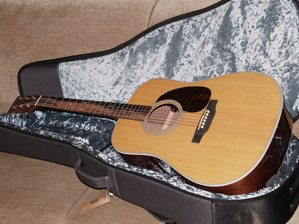 Martin D-13E all-solid-wood dreadnought guitar deluxe softshell case
