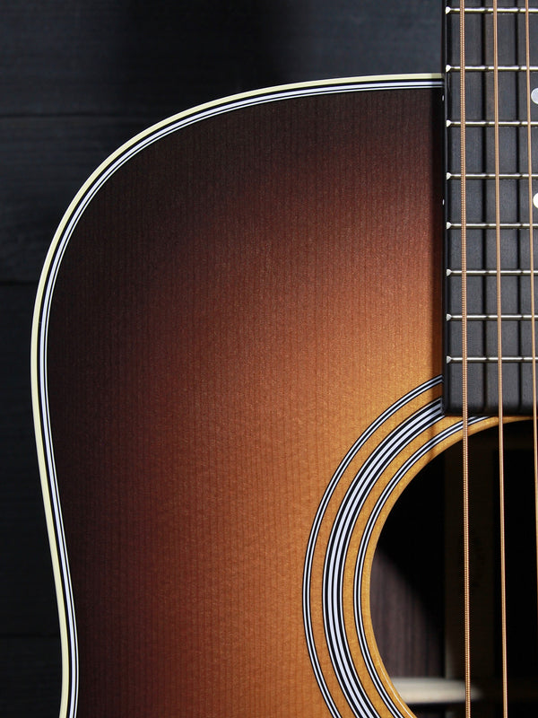 Martin D-28 1935 Sunburst solid Sitka spruce top