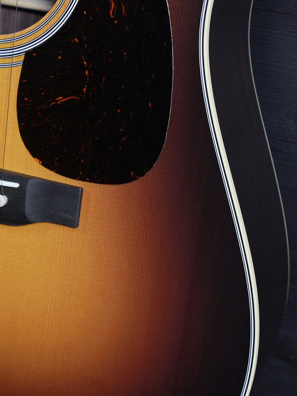 Martin D-28 1935 Sunburst solid Sitka spruce top and side