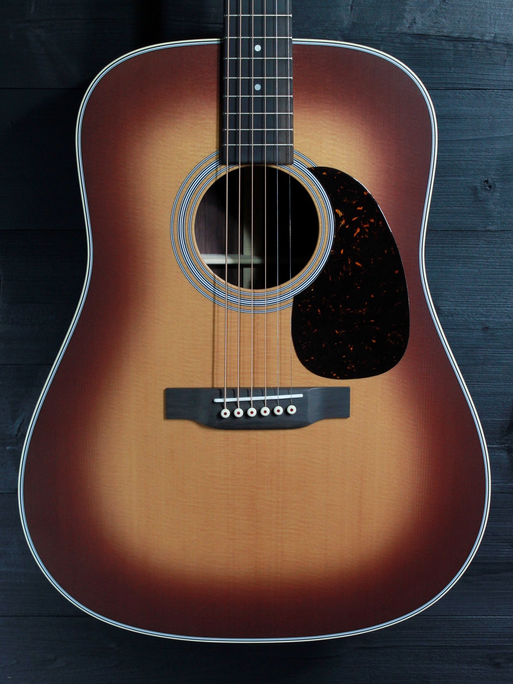 Martin D28 Satin Amberburst Standard Series Dreadnought New Model