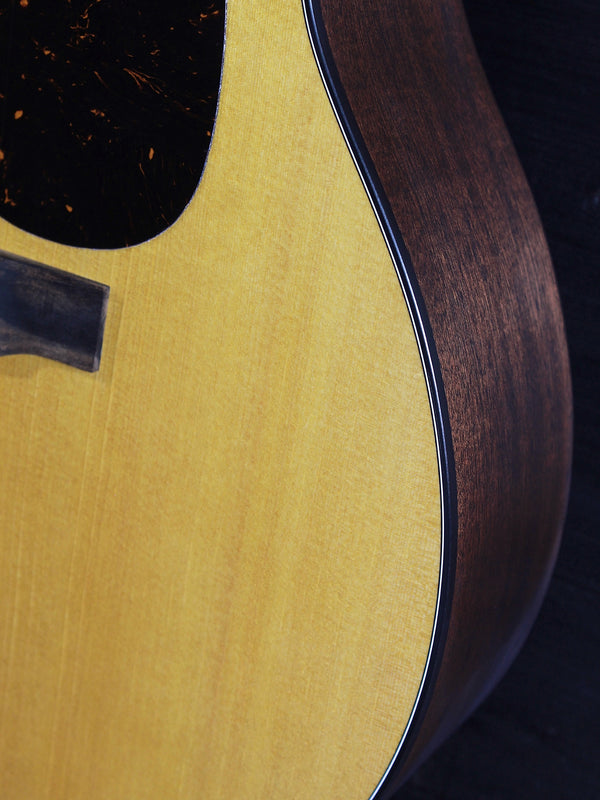 Martin 000-10E Retro Road Series Solid Wood Acoustic-Electric Guitar