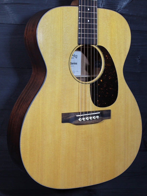 Martin 000-10E Retro Road Series Solid Wood Acoustic-Electric Guitar