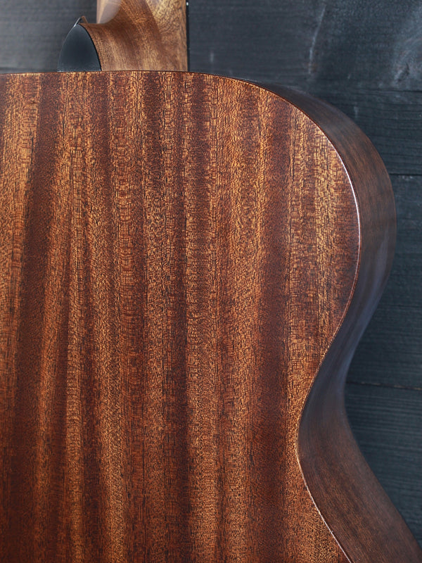 Martin 000-10E Retro Road Series Solid Wood Acoustic-Electric Guitar